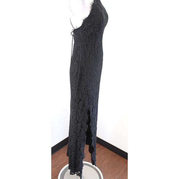 Fame and Partners Black Lace Halter High Slit Open Back Formal Dress Size 0